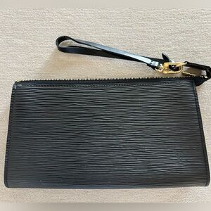 Louis Vuitton Epi Pochette